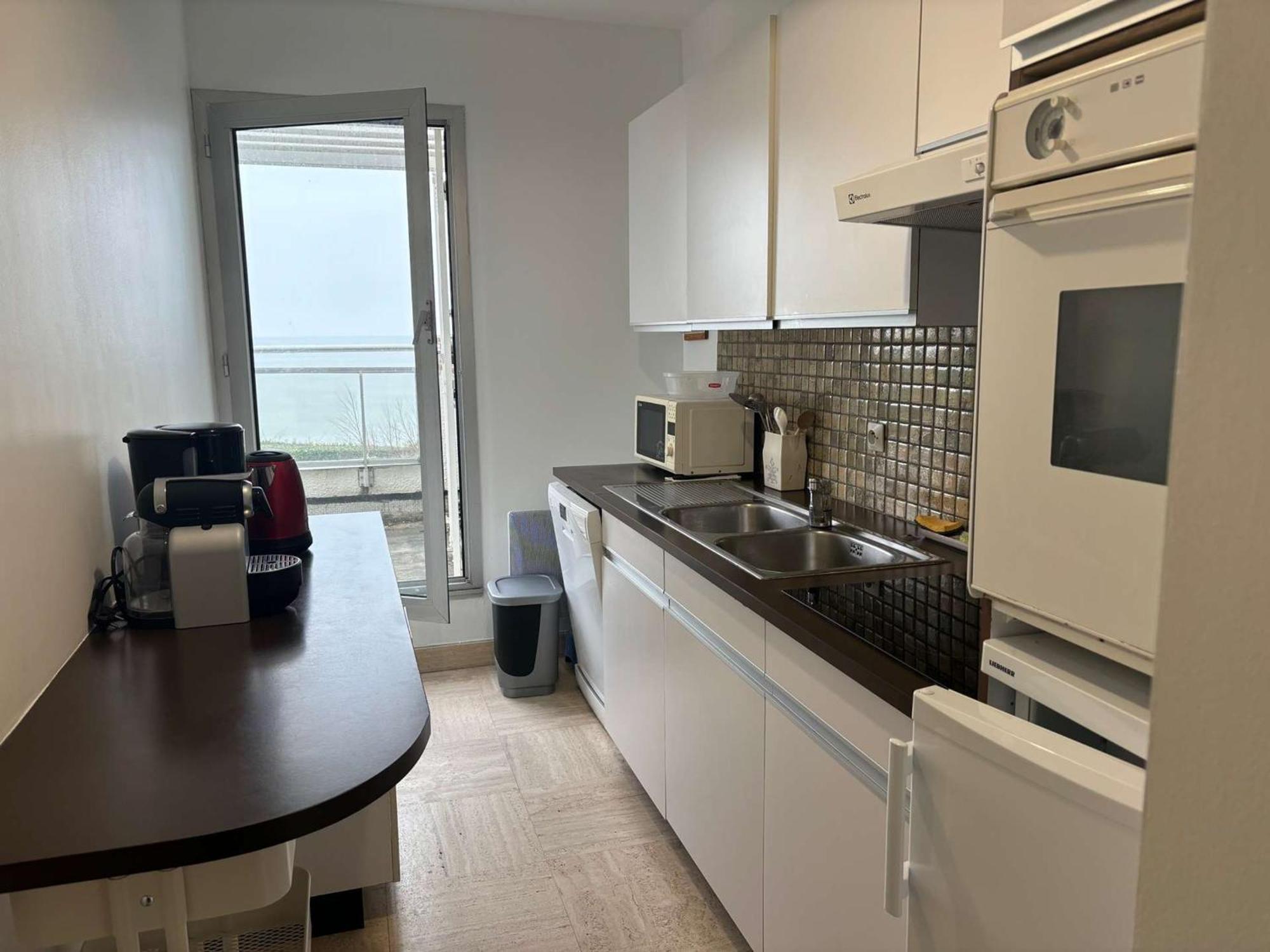 Appartement Moderne Avec Terrasse Et Garage A Royan - Fr-1-494-65 외부 사진